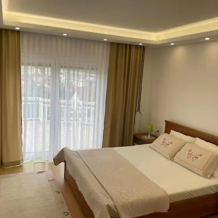 Апартаменты Emina Free Garage *